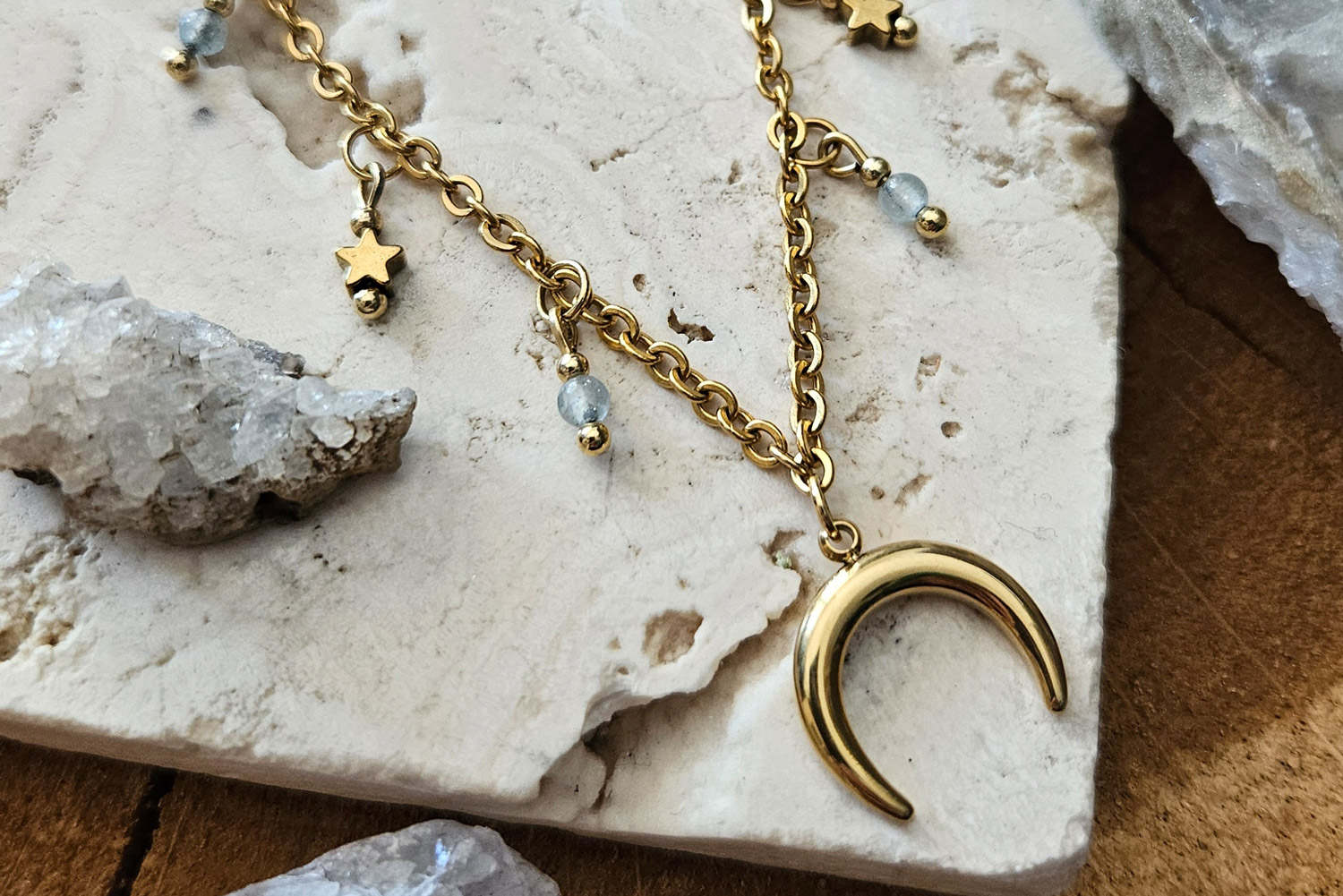 biżuteria z akwamarynem handmade i minerałów naturalnych z księżycem i gwiazdami