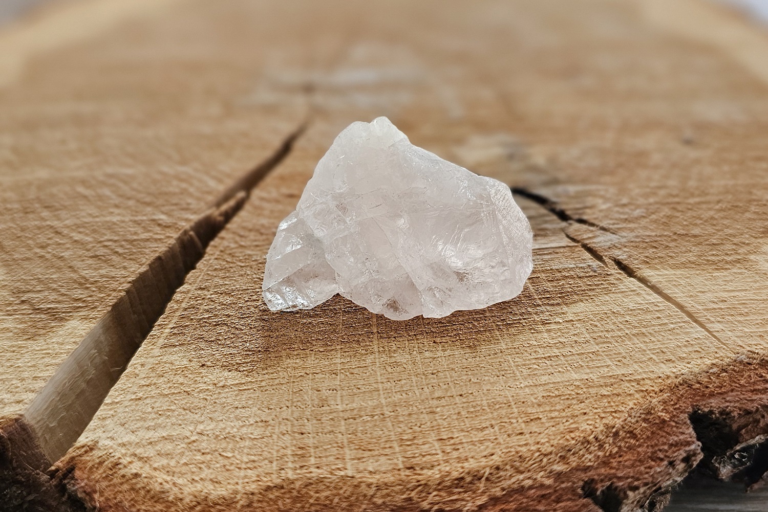 kwarc różowy minerał właściwości