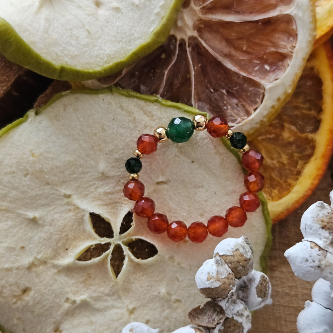 Elastyczny pierścionek z jadeitem i szmaragdem Nilu - obrazek 4