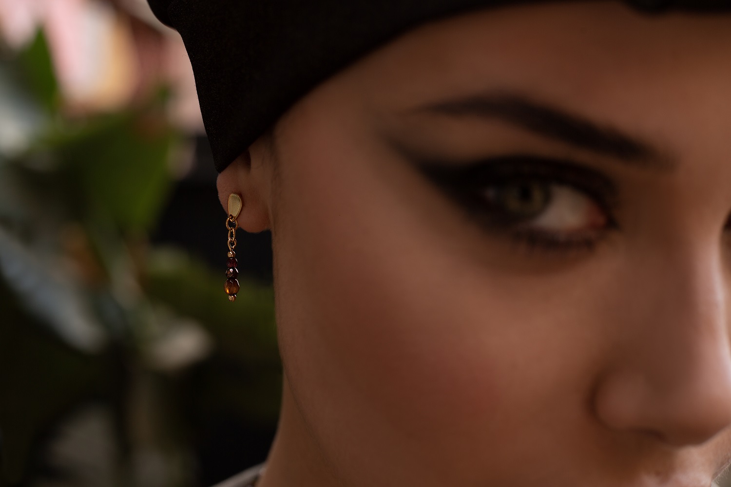 jak wyczyścić kolczyki z kamieniami naturalnymi