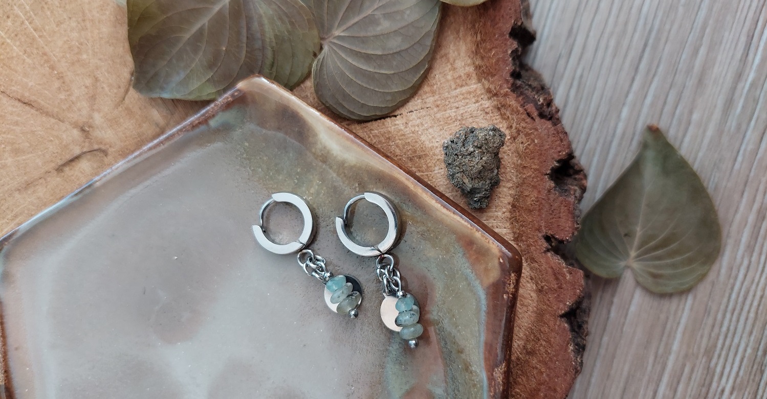 jak wyczyścić kolczyki ze stali szlachetnej